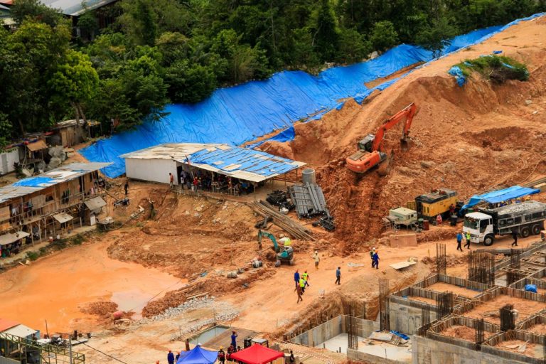 Tanjung Bungah: a major construction site landslide in Malaysia that killed 11 people