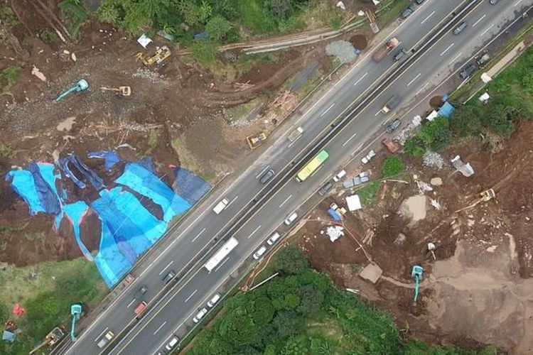 Tangani Longsor, Jasa Marga Terapkan Contraflow di Tol Cipularang Hari Ini | Apakah asuransi terkait?