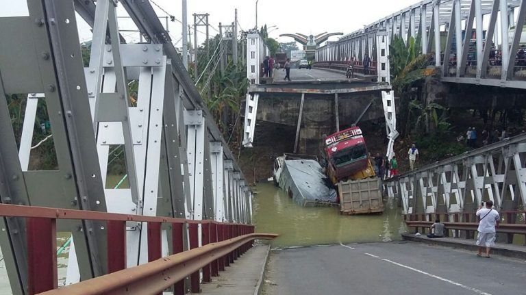 Putusnya Jembatan Lamongan-Tuban Dinilai Kegagalan Manajemen Konstruksi – Perlukah Asuransi?