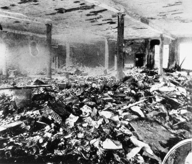 Triangle Shirtwaist Factory fire – Kebakaran Pabrik Kaos Triangle